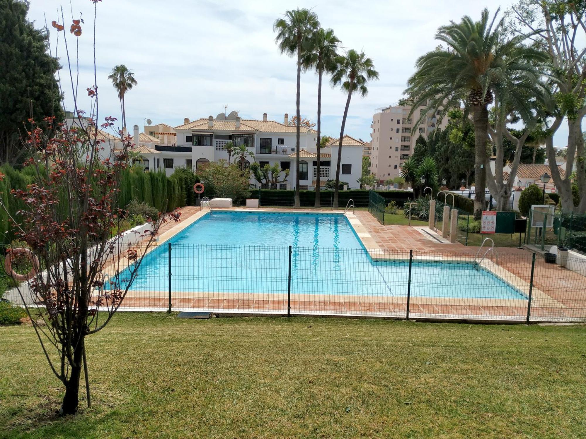 Carihuela Luxus Holiday Torremolinos Exterior photo